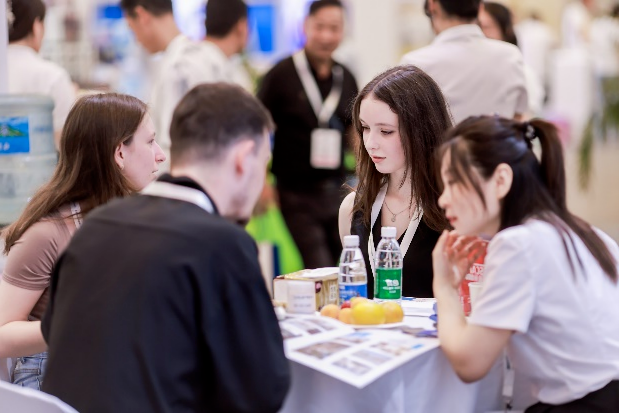 WOCA博覽會(huì),出口好平臺(tái) | 政策賦能×全球視野!WOCA 2025助地坪企業(yè)“零門(mén)檻”出海,搶占萬(wàn)億國(guó)際市場(chǎng)!