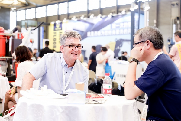 WOCA博覽會(huì),出口好平臺(tái) | 政策賦能×全球視野!WOCA 2025助地坪企業(yè)“零門(mén)檻”出海,搶占萬(wàn)億國(guó)際市場(chǎng)!